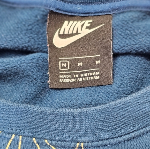 Nike sweatshirt - Picture 3 of 3